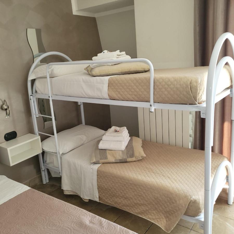 Rainbow Sweet Rooms Valmontone Dış mekan fotoğraf